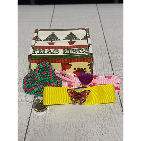 Four Piece Hair And Jewelry Accessory Gift Set - Picture 1 of 10